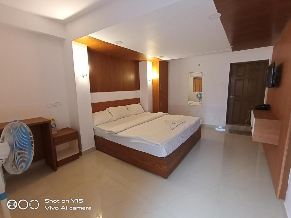 Hotel Magnet à Maraiyūr Extérieur photo